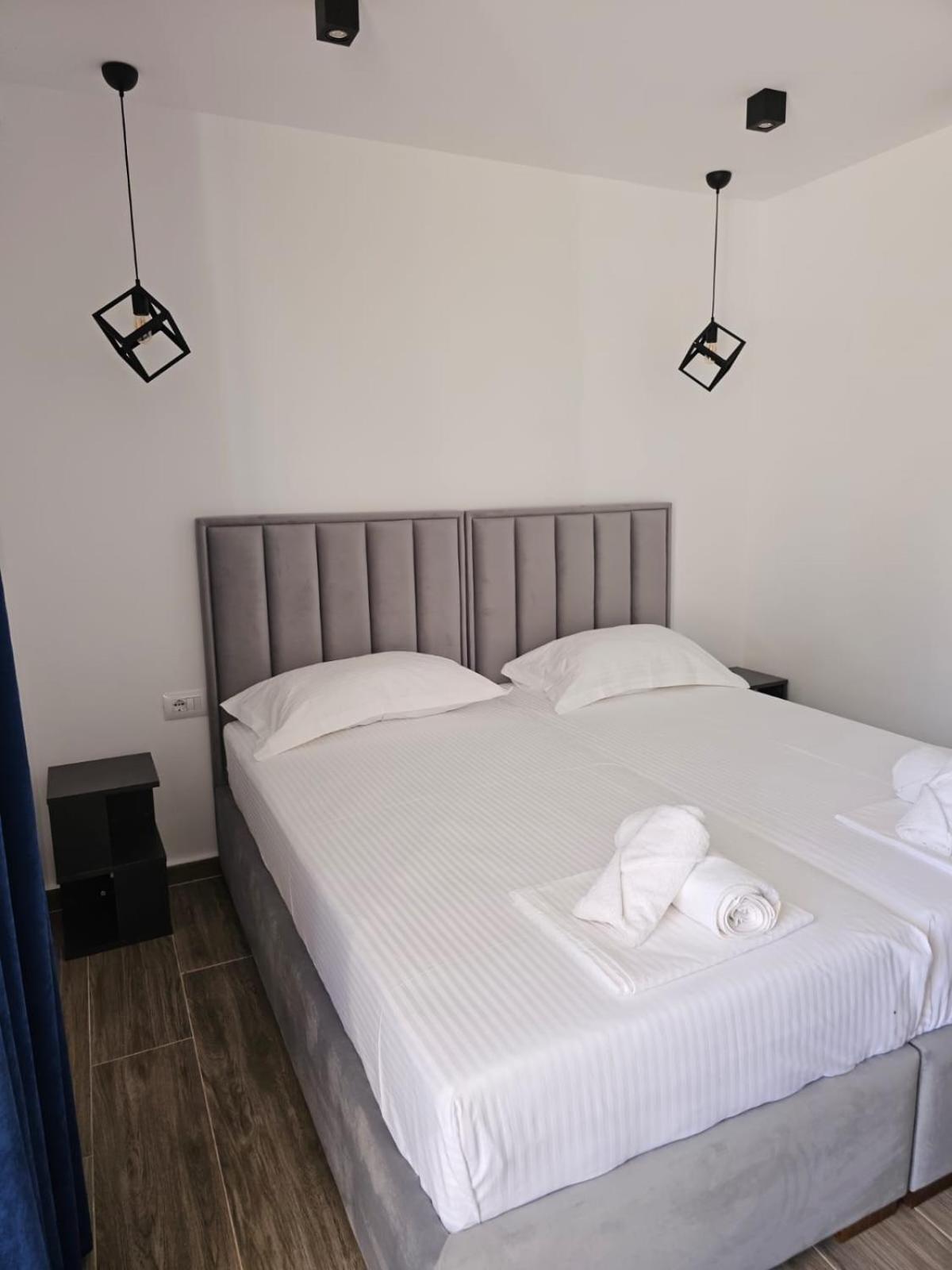 Ardit Seaside Rooms Sarandë Eksteriør bilde
