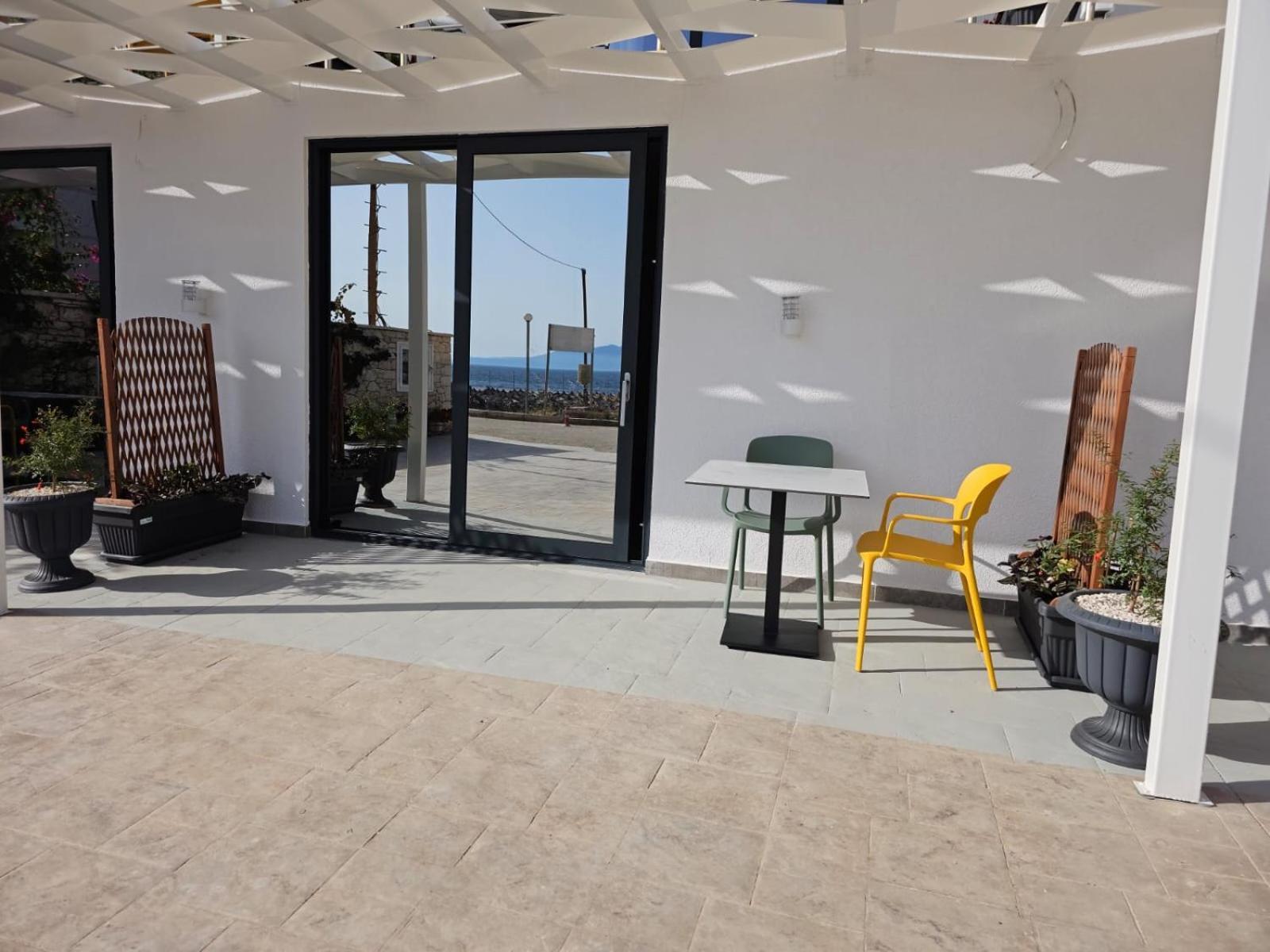 Ardit Seaside Rooms Sarandë Eksteriør bilde