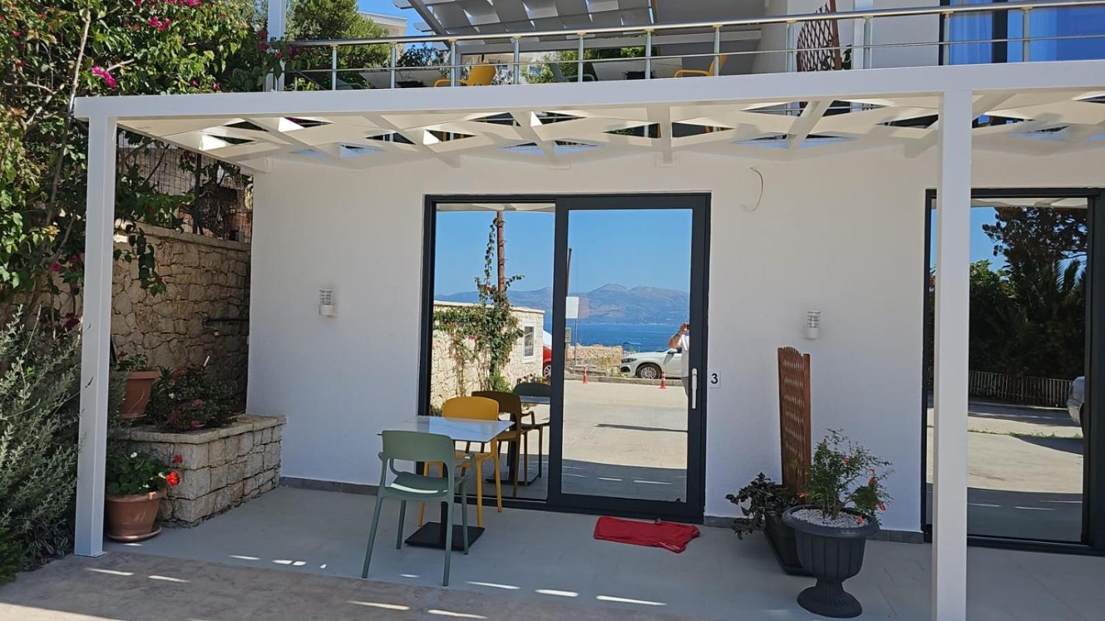 Ardit Seaside Rooms Sarandë Eksteriør bilde